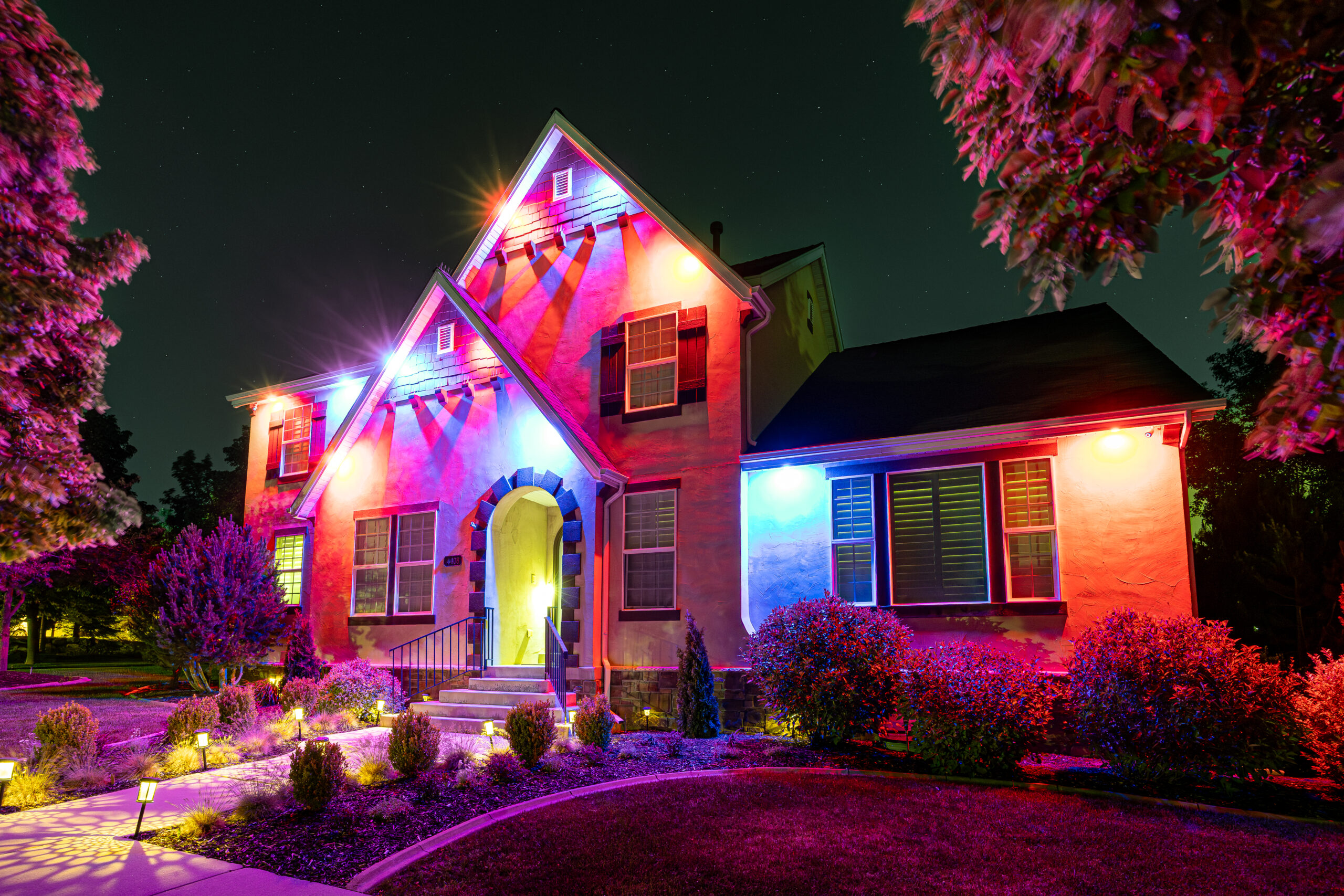 customize permanent holiday lighting for different holidays with programmable outdoor lights
